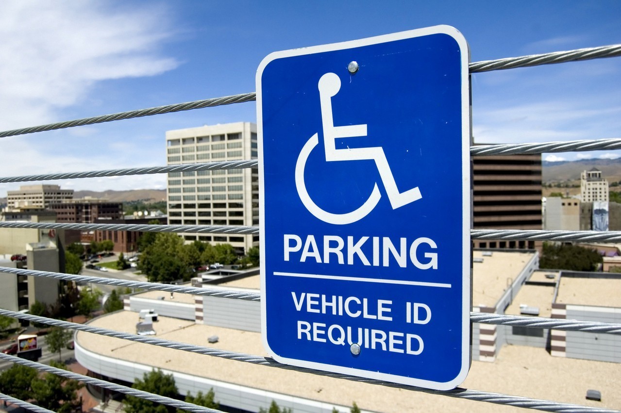 Karta parkingowa dla osób niepełnosprawnych